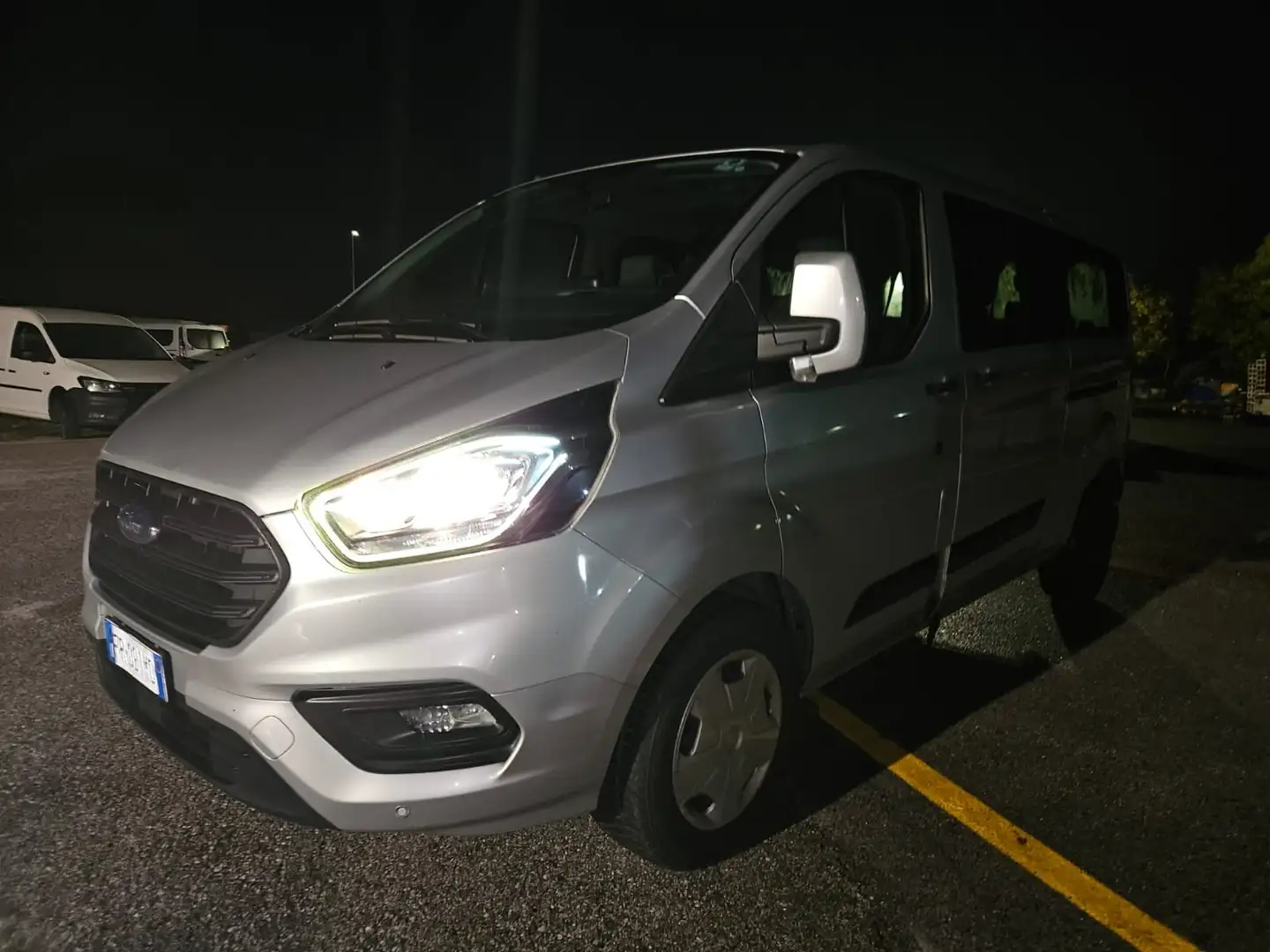 Ford Transit Custom 320 2.0 TDCI 130CV L2H1 9 POSTI M1 - FR091YG Grigio - 2