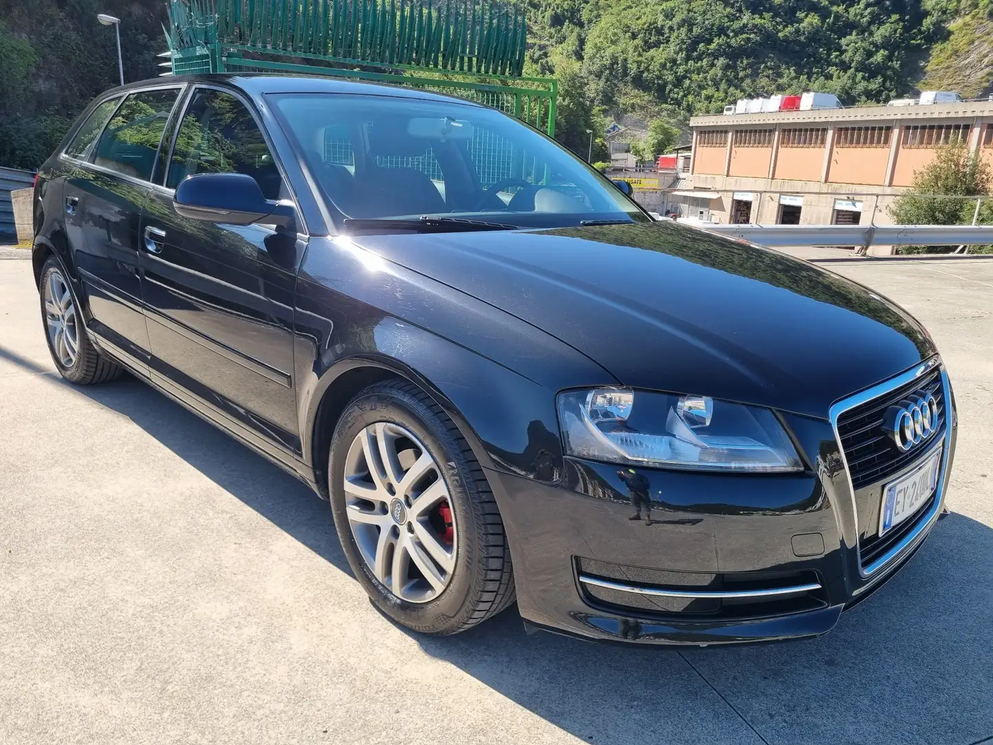 Audi A3 A3 Sportback 1.6 tdie Attraction Nero - 2