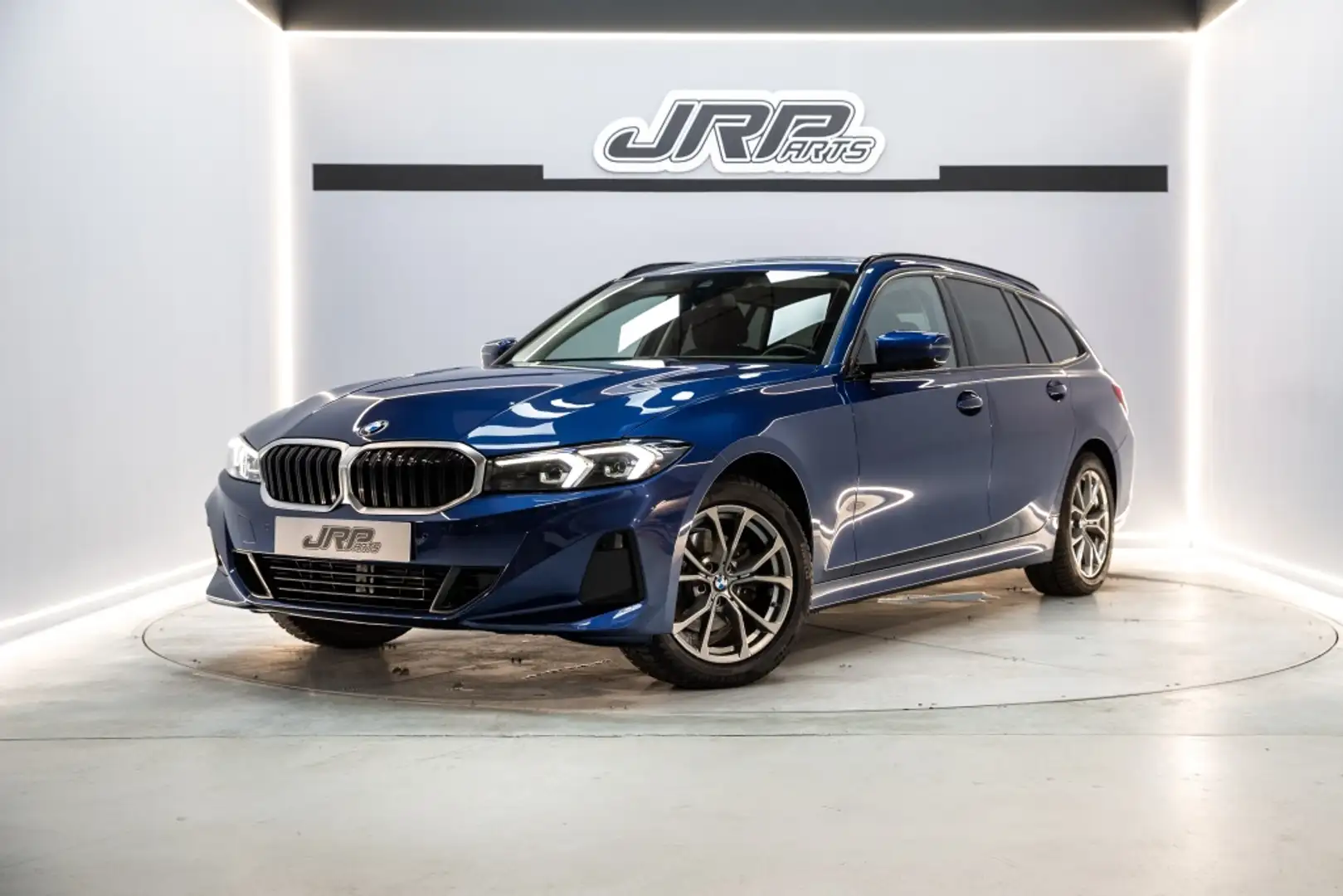 BMW 320 320dA xDrive Touring Bleu - 1