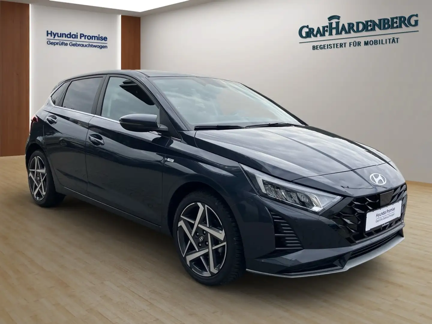 Hyundai i20 FL 1.0 T-GDI M/T Prime Mild-Hybrid NAVI/SHZ/PDC Grijs - 2