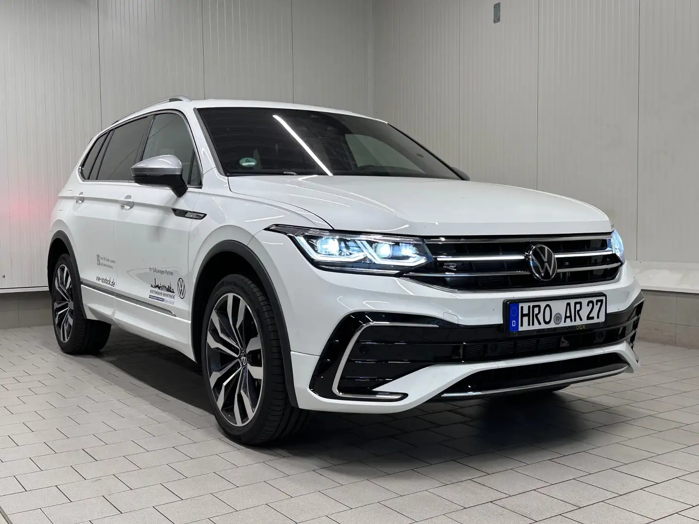 Volkswagen Tiguan Allspace R-Line 4M 2.0 TDI DSG AHK Fehér - 2