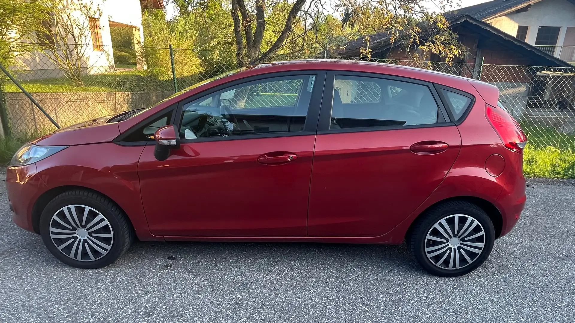 Ford Fiesta Fiesta Trend 1,25 Trend Rot - 2