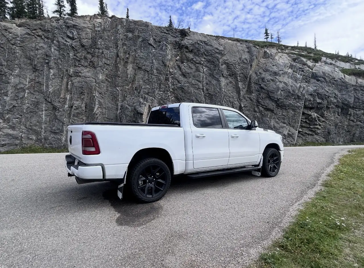 RAM 1500 снимка RAM 1500