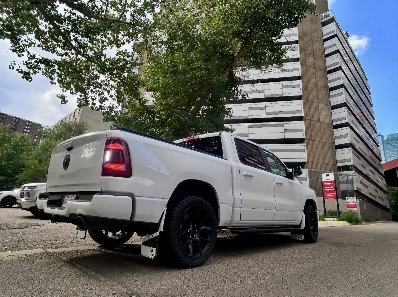 RAM 1500 снимка RAM 1500