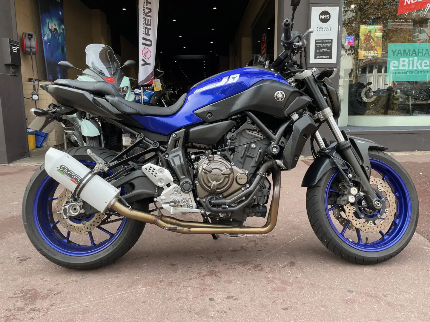 Yamaha MT-07 Blau - 1