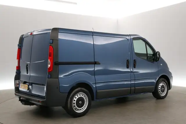 Renault Trafic view 22