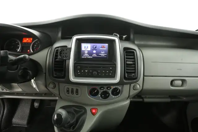 Renault Trafic view 10