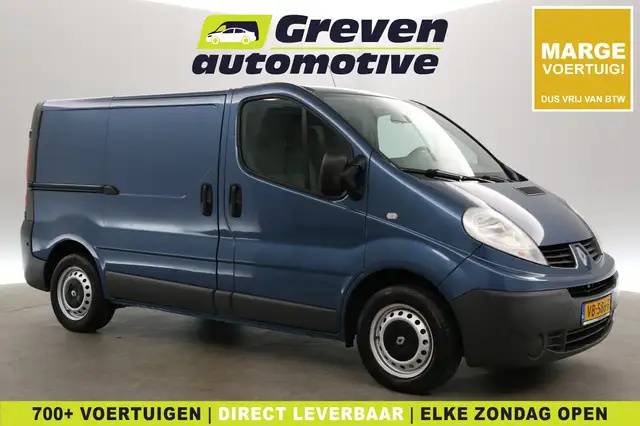 2013 Renault Trafic in Blue for sale