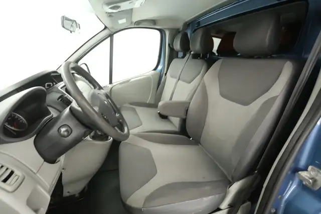 Renault Trafic view 8