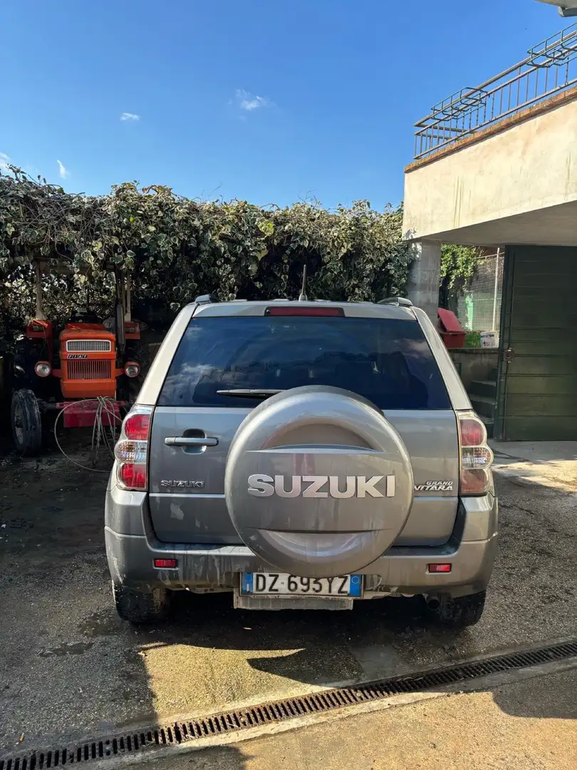 Suzuki Grand Vitara 3p 1.9 ddis - 2