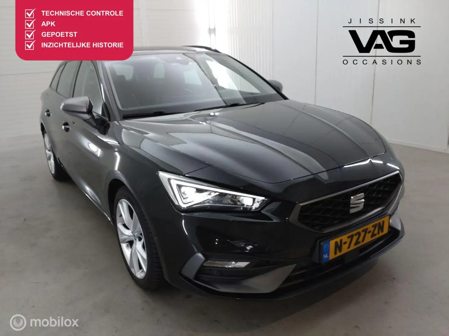 SEAT Leon Sportstourer 1.5 TSI FR LED Camera CarPlay PDC Sto Zwart - 1