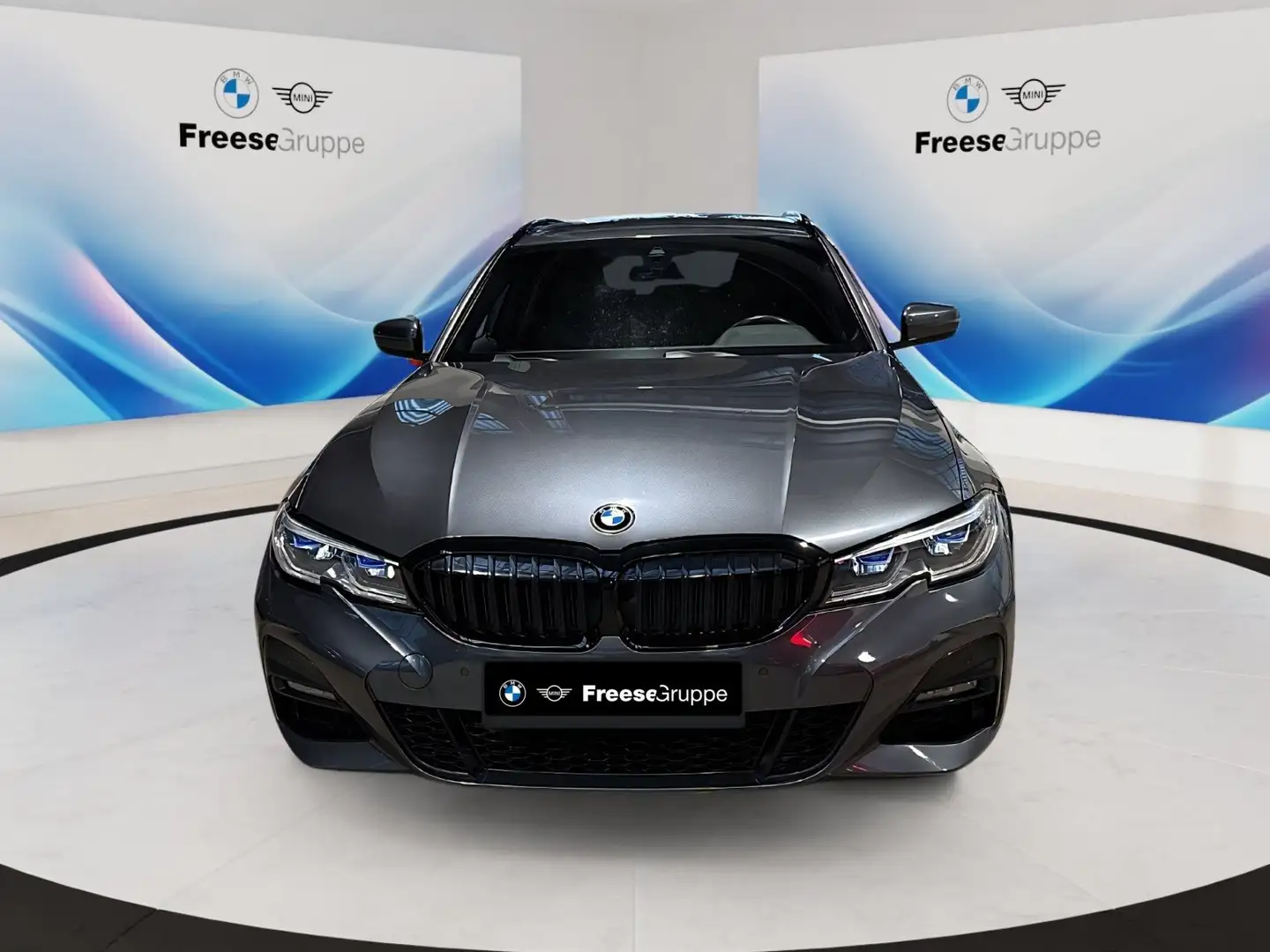 BMW 330 d xDrive Tou DAB Klimaaut. PDC Grau - 2
