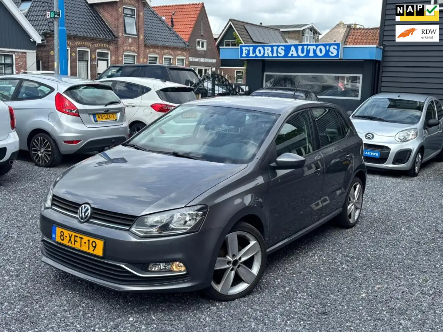 Volkswagen Polo 1.2 TSI |Leer|Automaat|Cruise|Rijklaar!| Grijs - 1