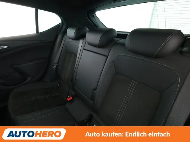 Opel Astra view 14