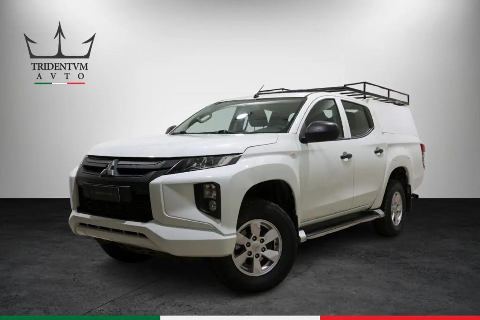 Mitsubishi L200 d.cab 2.3d Diamond 4wd 150cv auto Bianco - 1
