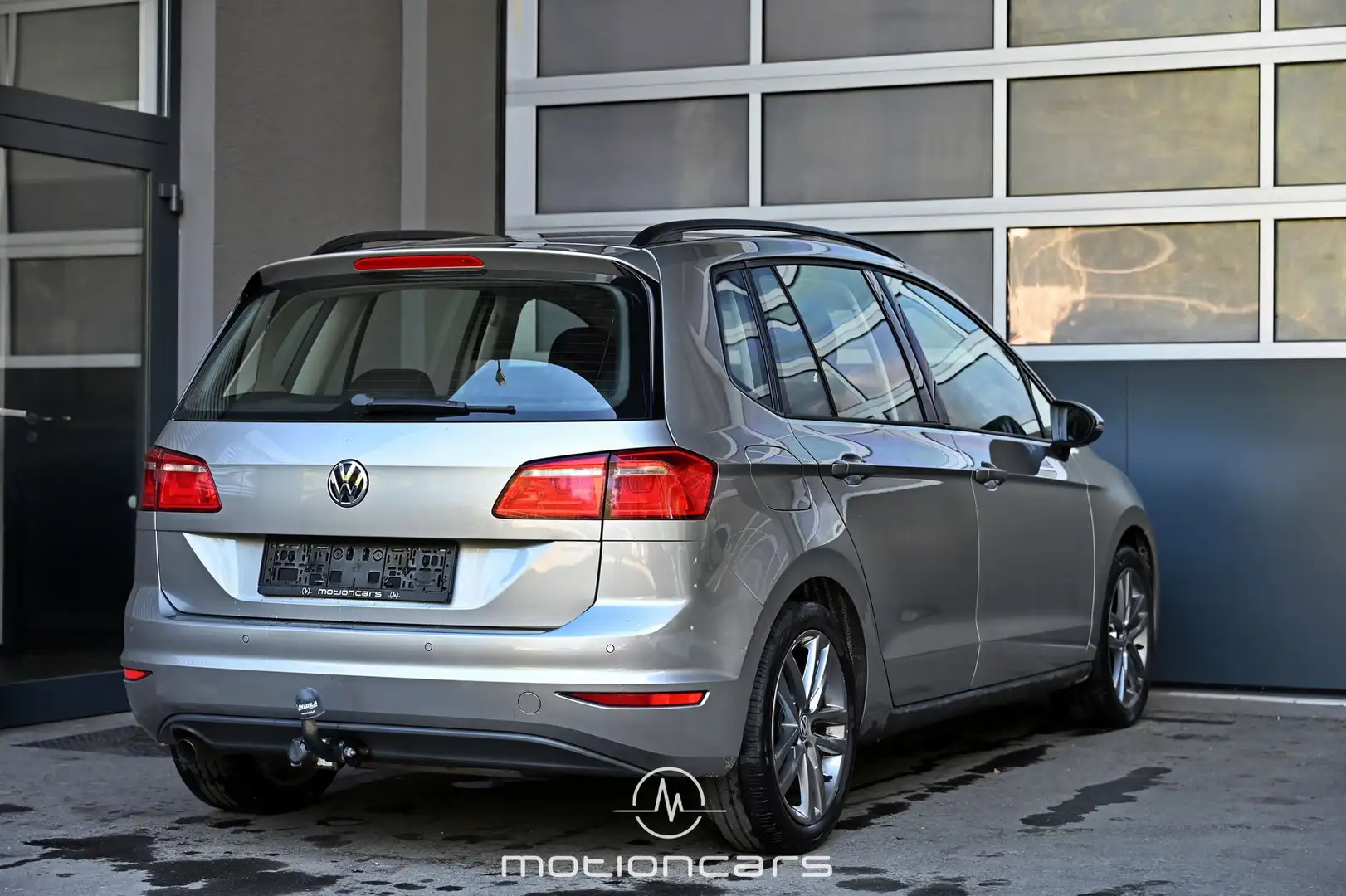Volkswagen Golf Sportsvan Sportsvan Comfortline 1,6 TDI Pickerl NEU Argent - 2