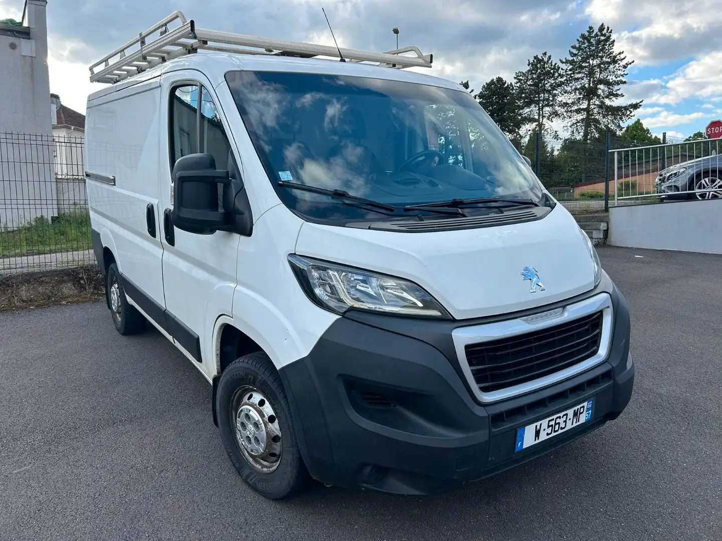 Peugeot Boxer 2.0 Diesel  + PDC + DACHTRÄGER Bílá - 2