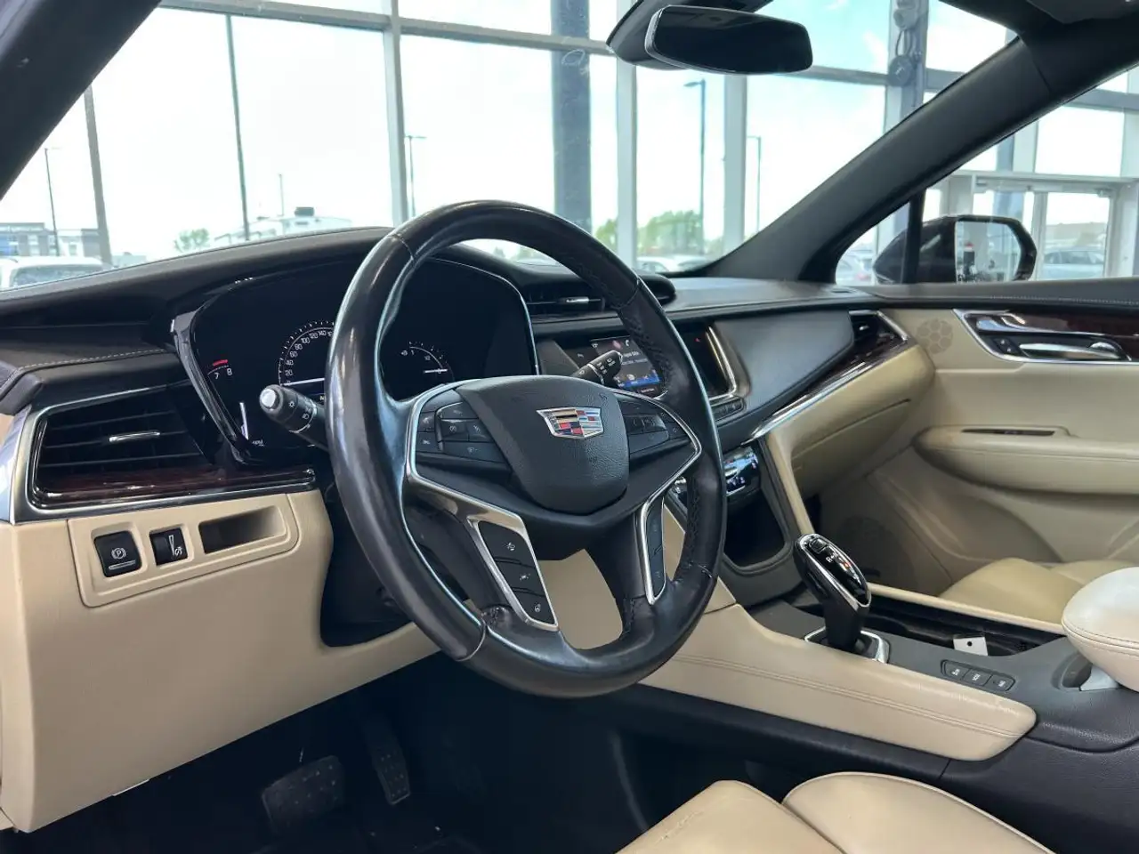 Cadillac XT5 photo Cadillac XT5