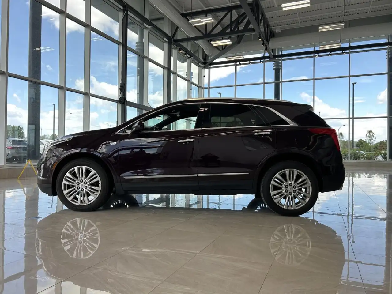 Cadillac XT5 photo Cadillac XT5