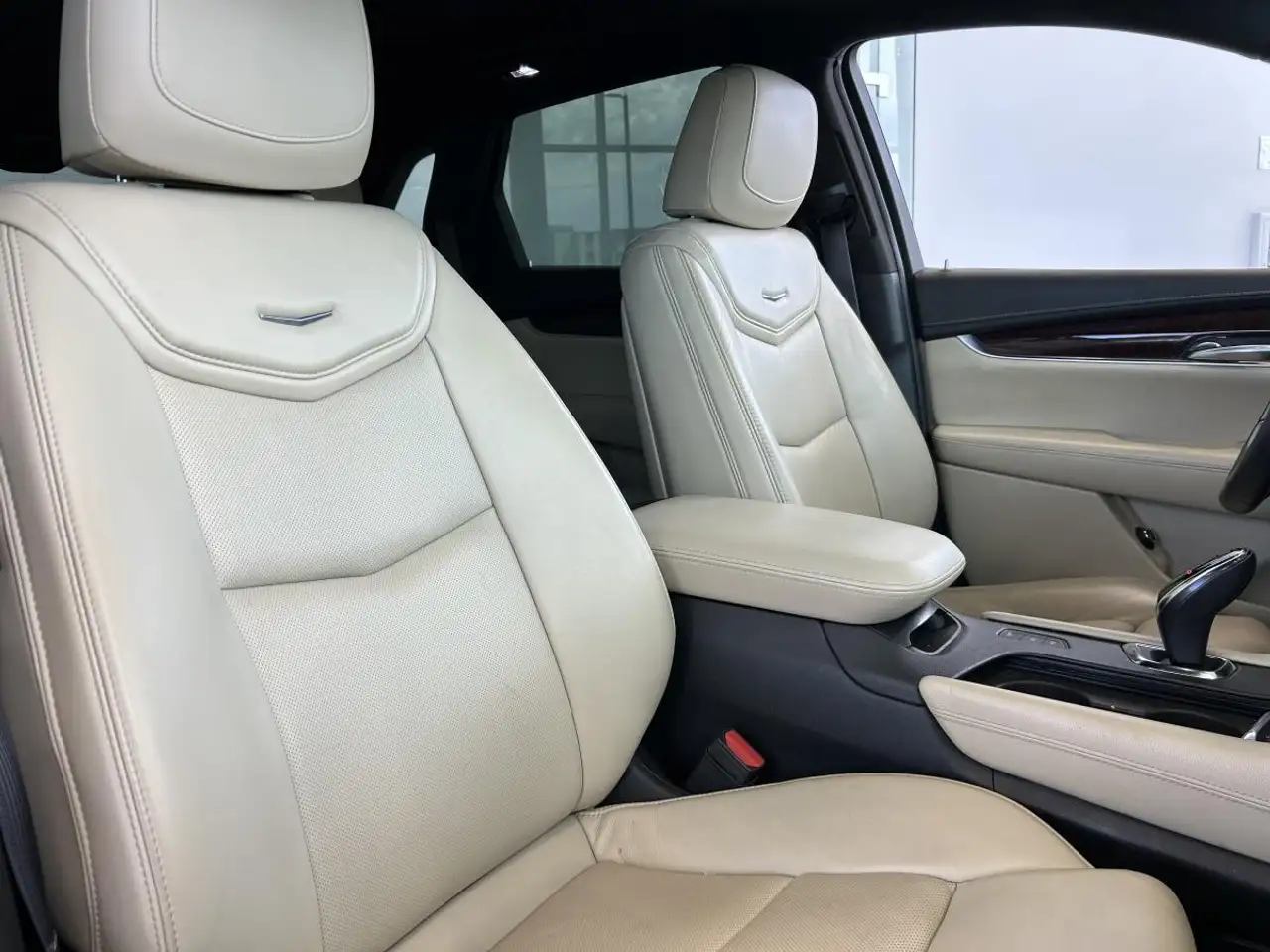 Cadillac XT5 photo Cadillac XT5