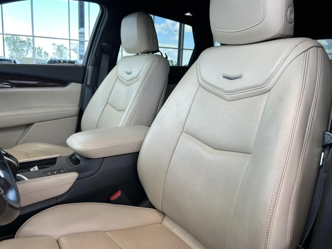 Cadillac XT5 photo Cadillac XT5