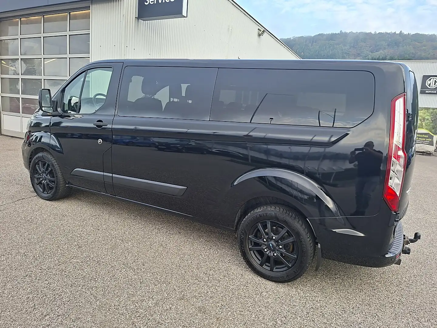 Ford Transit Custom Kombi 2,0 EcoBlue L2H1 320 FWD Trend Aut. Schwarz - 2