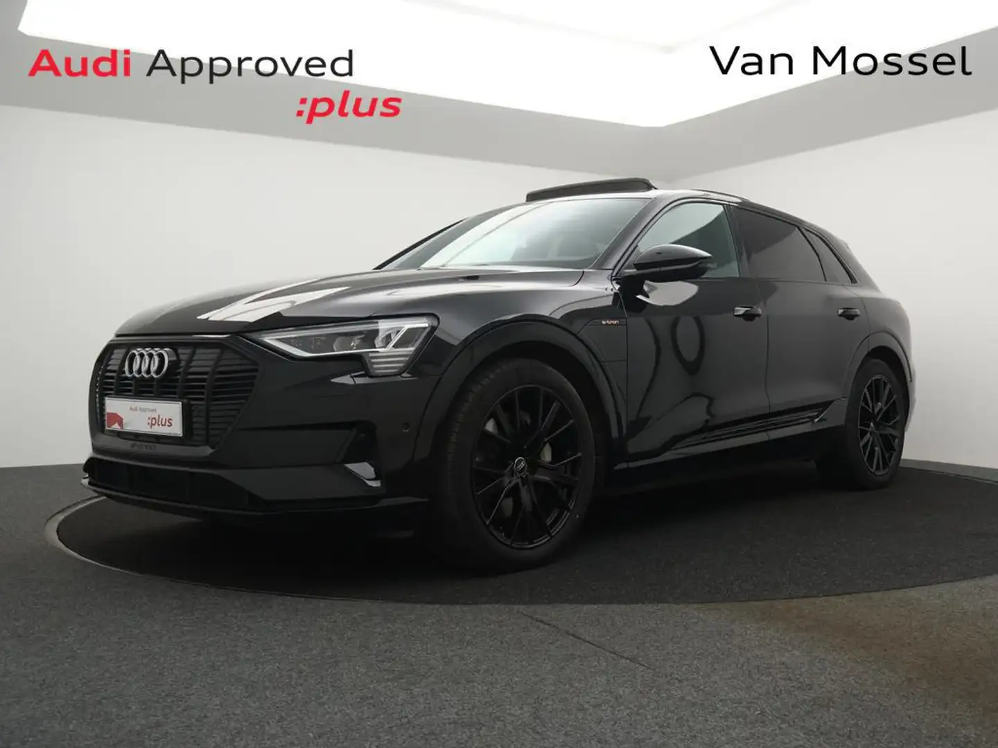 Audi e-tron Audi e-tron 55 QUATTRO 408PK *BLACK PACK*PANO DAK*TREKHAAK*LEDER*SPORTSTUUR*NAVI*ZETELVERWARMING*CRUISE*PDC*CAMERA*... Noir - 1