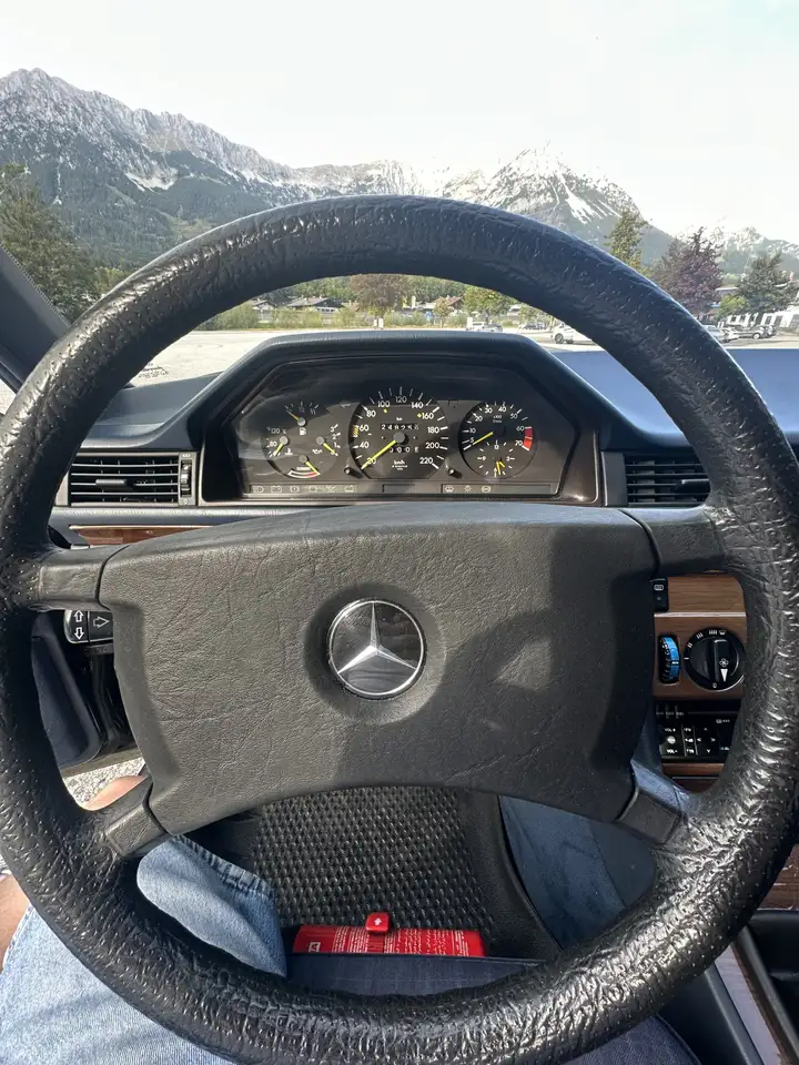 Mercedes-Benz 230 W124, foto 11