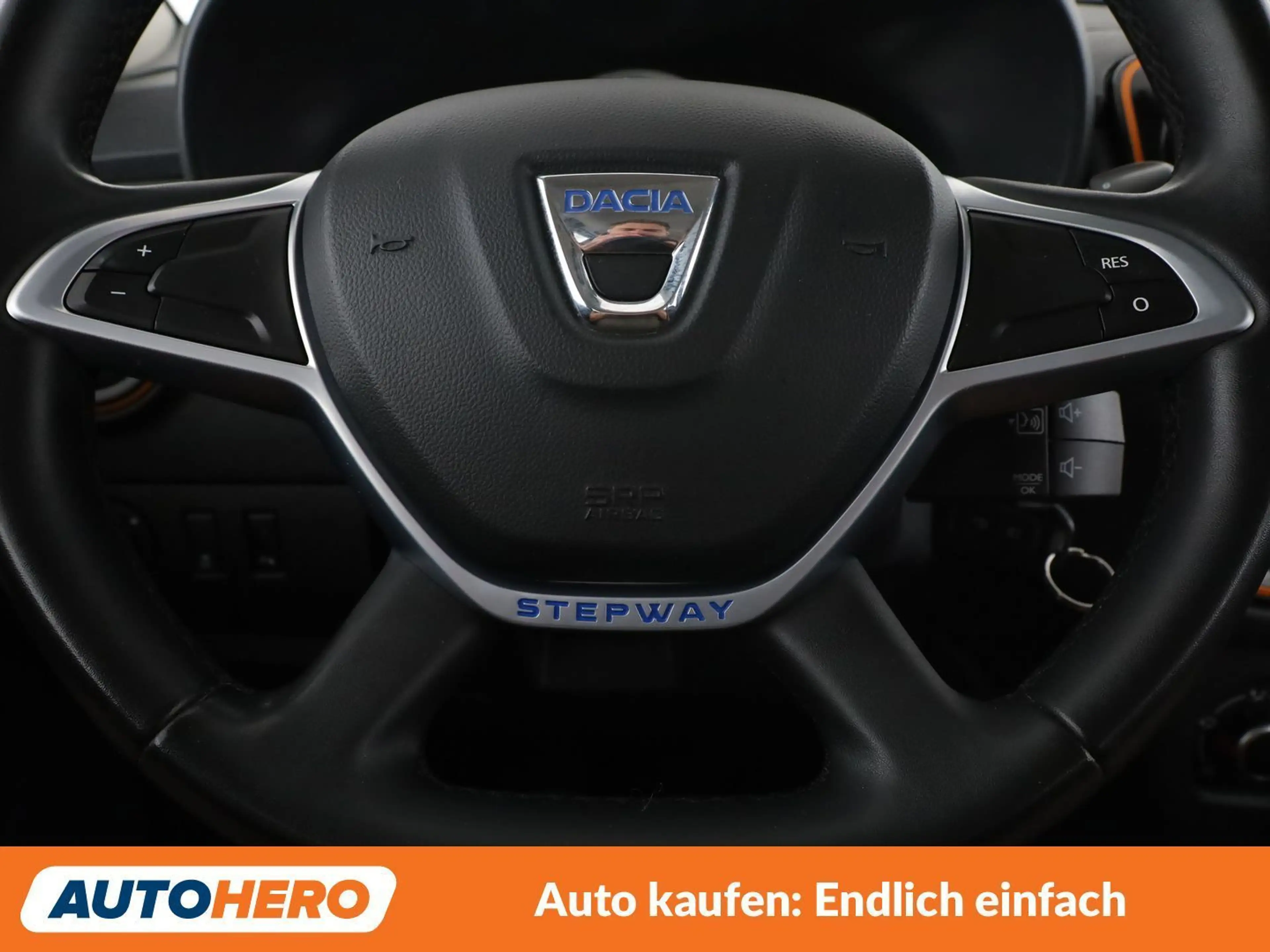 Dacia Lodgy 1.2 TCe Stepway Celebration — photo 19