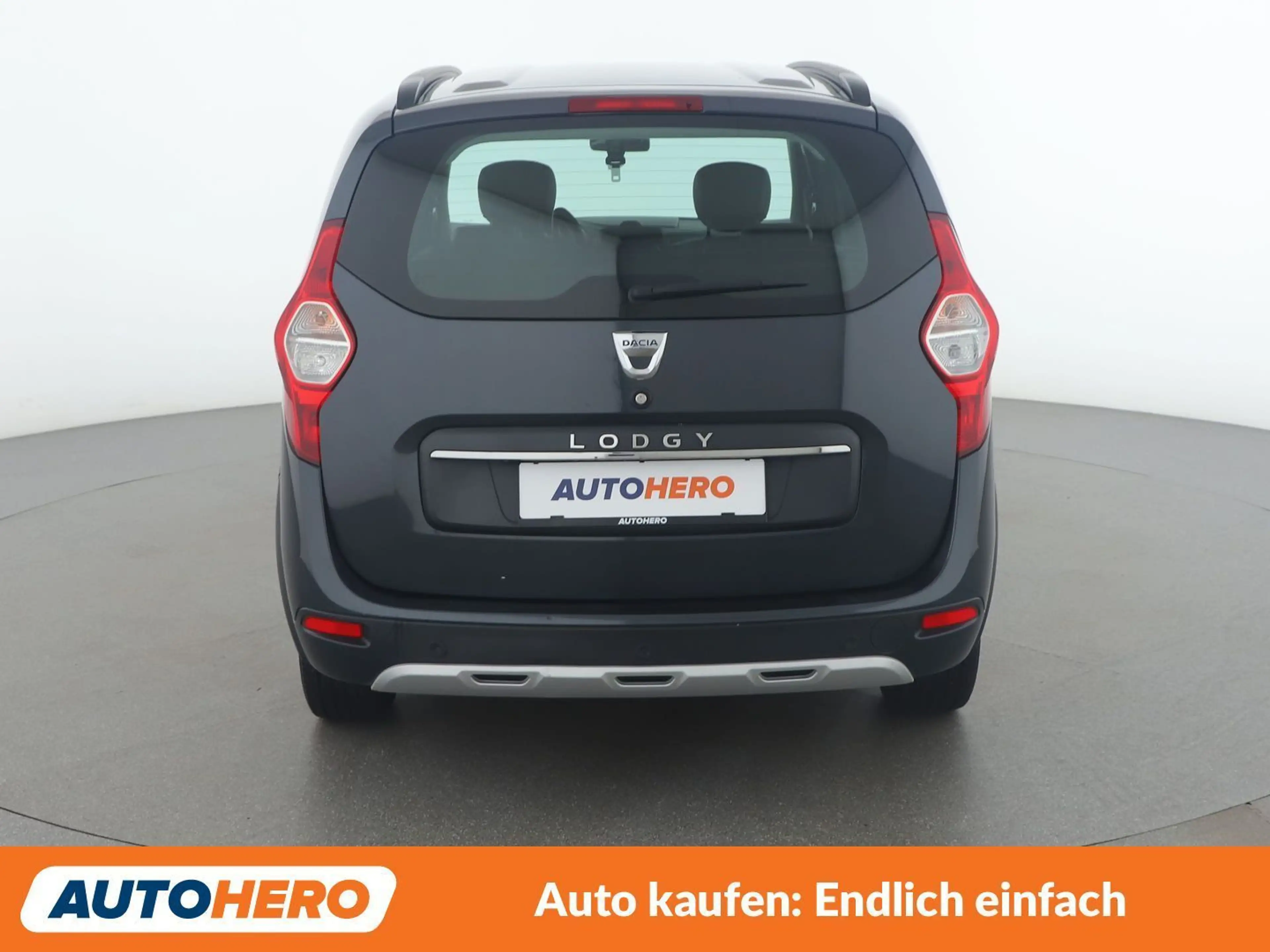 Dacia Lodgy 1.2 TCe Stepway Celebration — photo 5