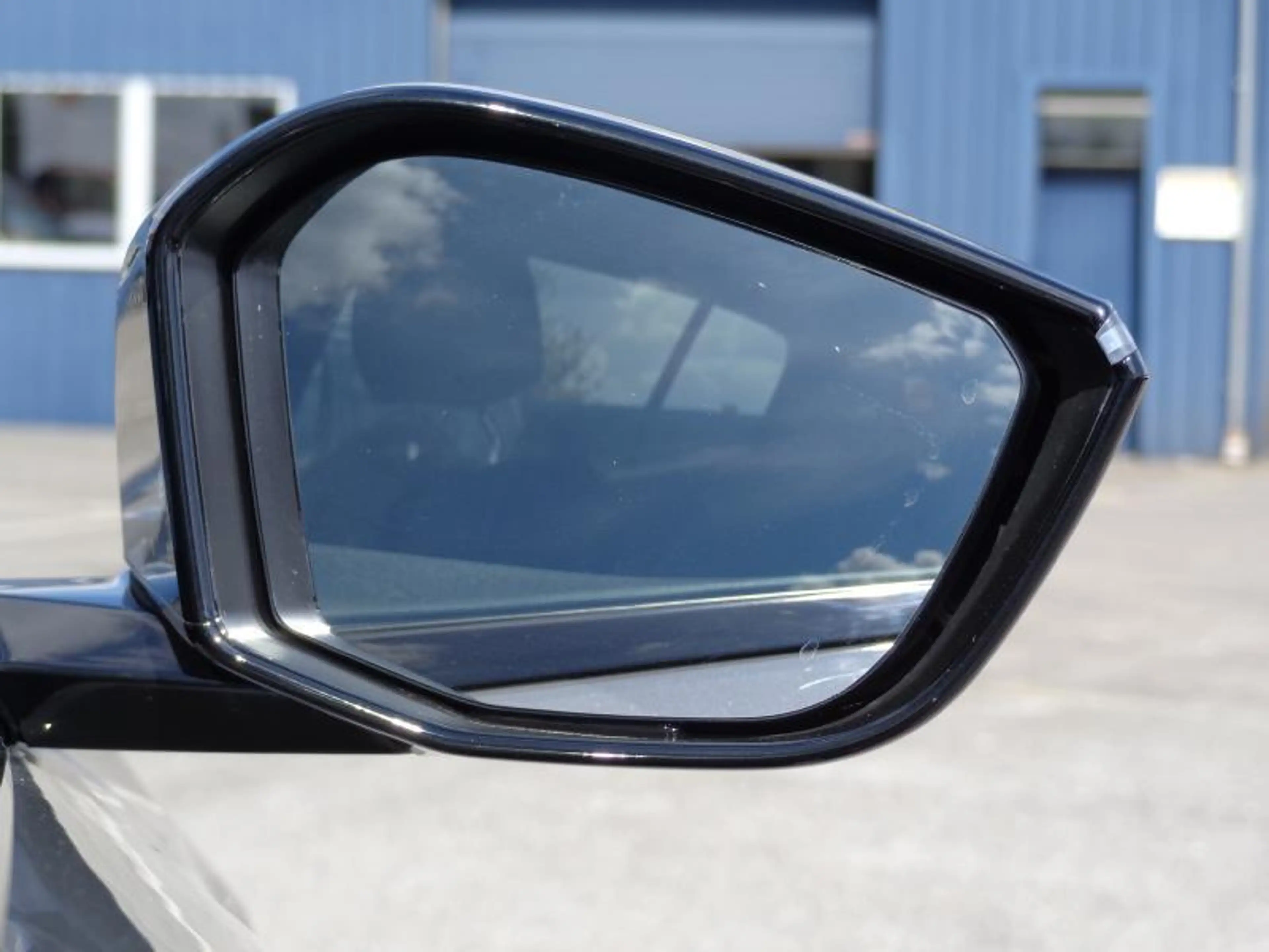 Peugeot 408 MHEV GT e-DCS6 - 360° - Coffre motorisé — photo 13