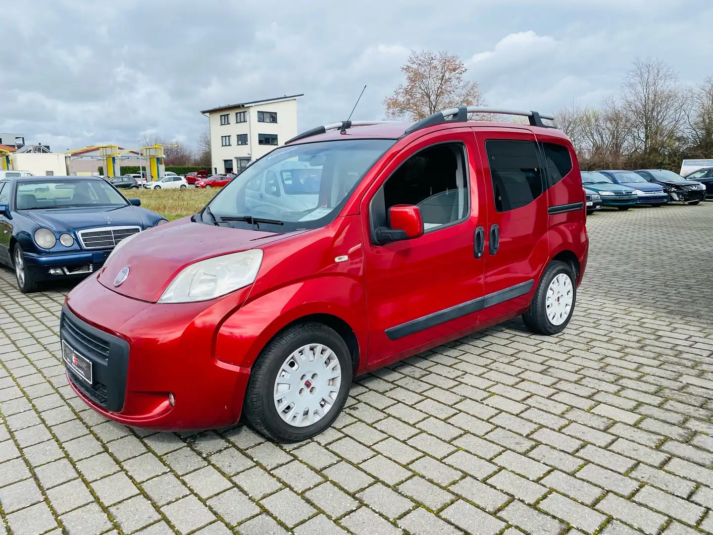 Fiat Qubo 1.4 8V / 2 Schiebetüren / Sitzheiung/Klima/...! Piros - 1