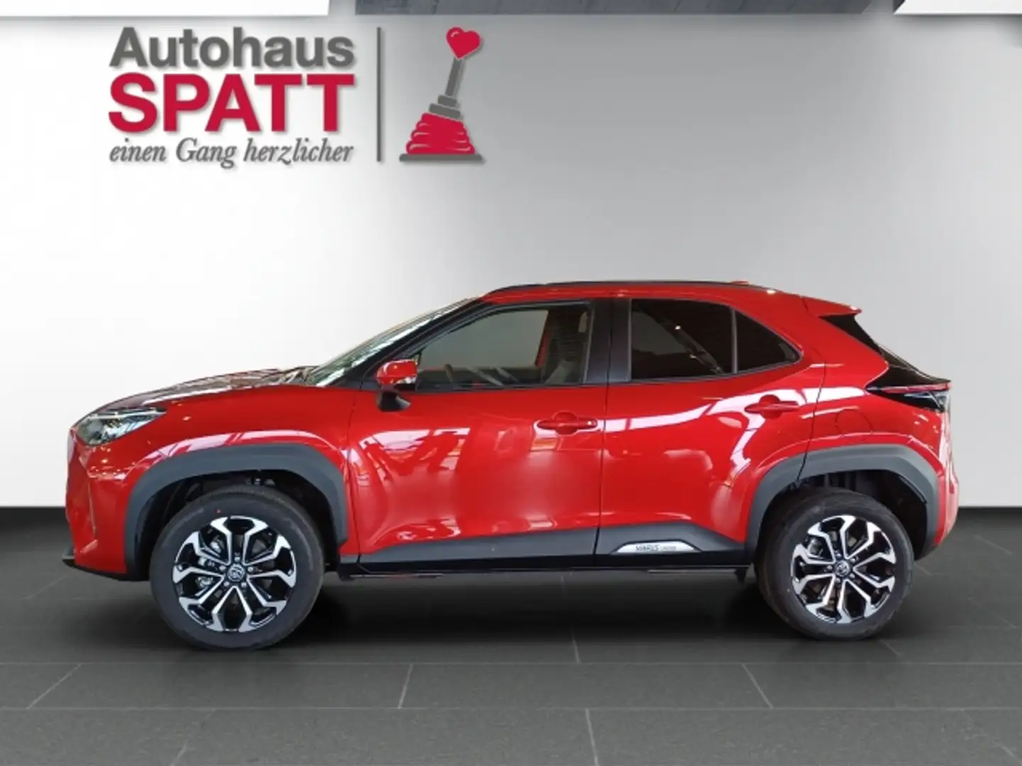 Toyota Yaris Cross 1,5 VVT-i Hybrid Active Drive 2WD !! Vorführwagen Rot - 2