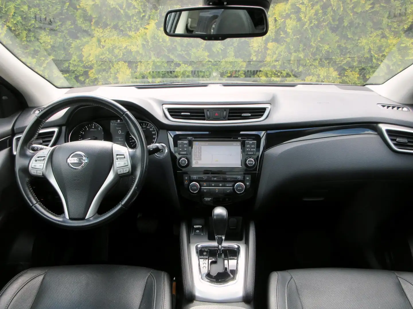 Nissan Qashqai 1.2 Tekna Automaat*Leder*360cam*Pano.dak* Gris - 2