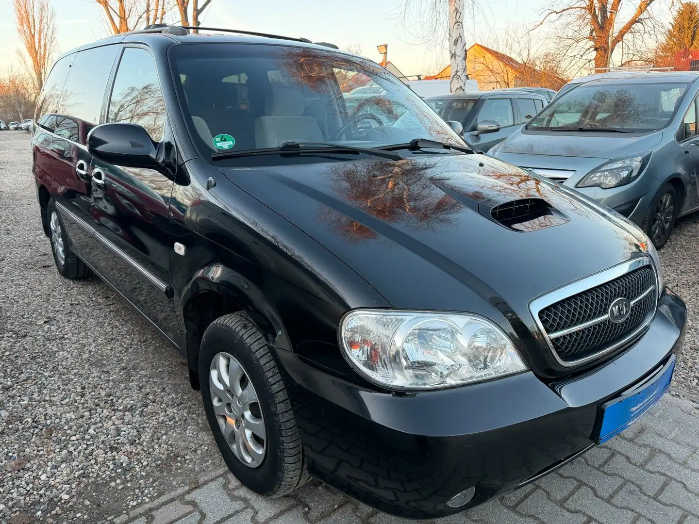 Kia Carnival LX*2.HD*Klima*Aut*AHK*SHD*PDC*TÜV 12/27 Schwarz - 2