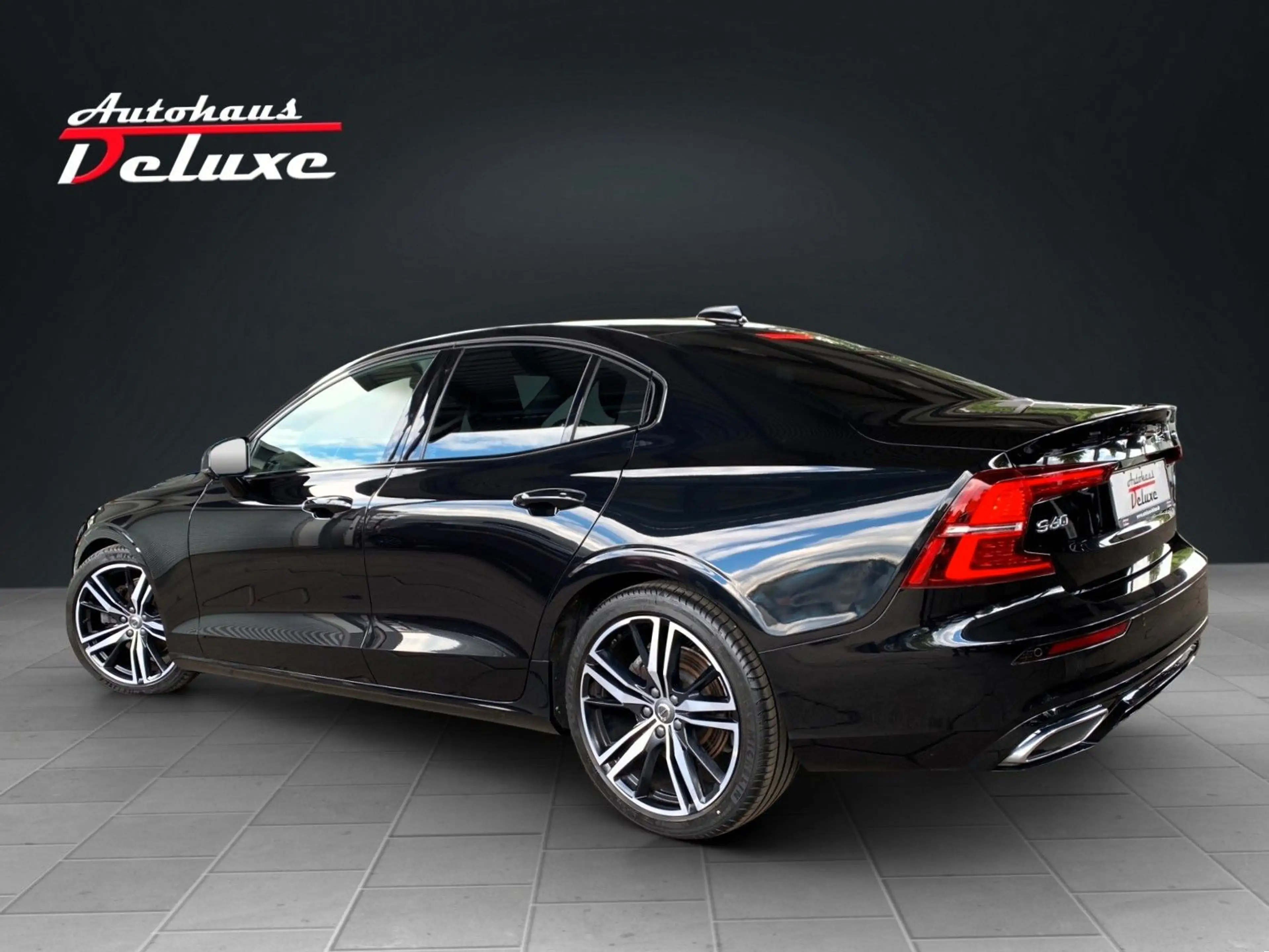 Volvo S60 B4 R-DESIGN BLACK NAVI-360°KAMERA-ACC — photo 5