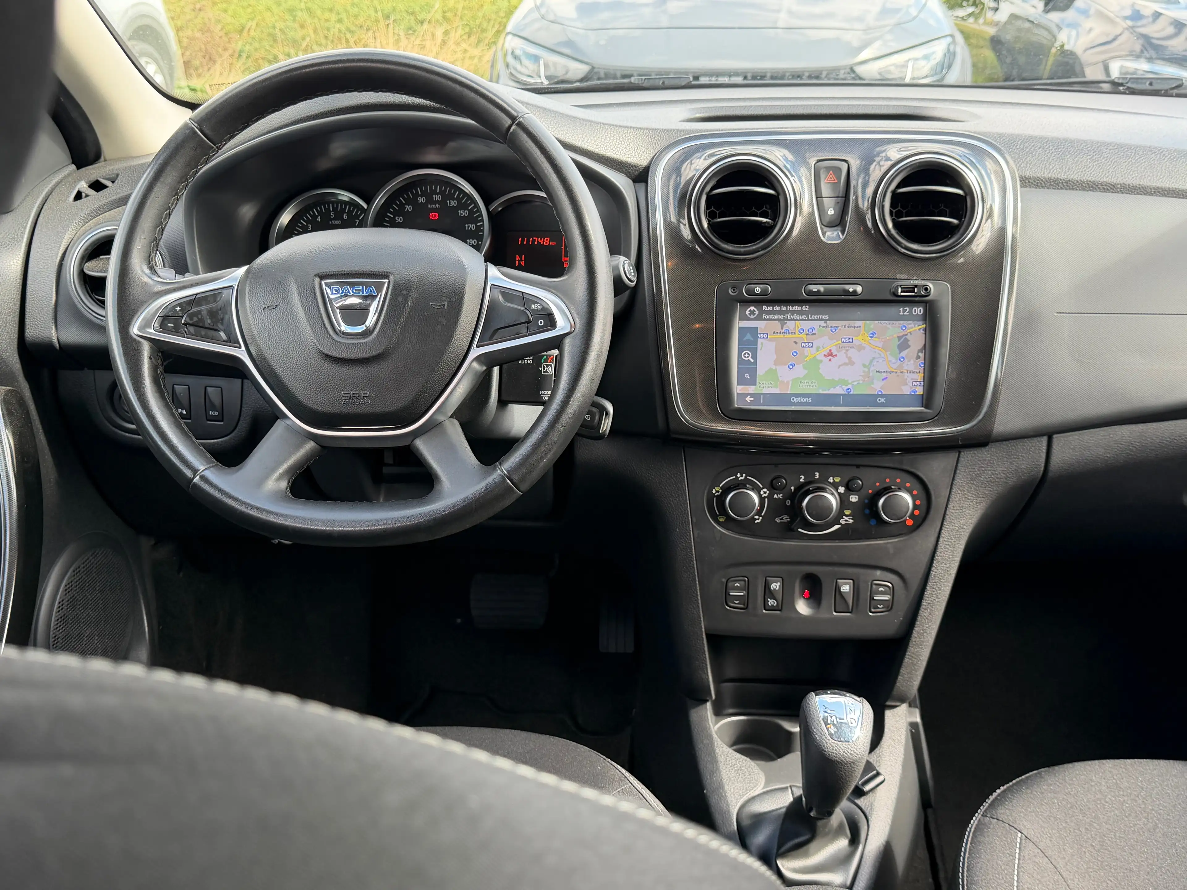 Dacia Logan BOITE AUTO - CAMERA - CAPTEURS - NAVIGATION - AIR CO — photo 10