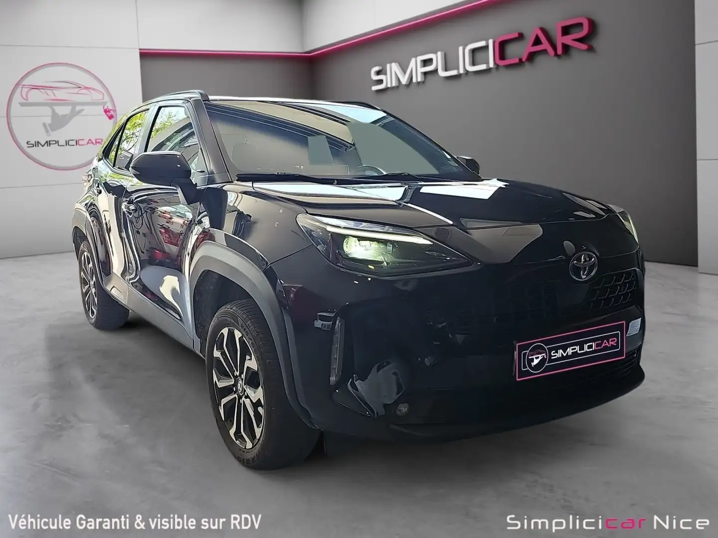 Toyota Yaris Cross Design Negro - 1