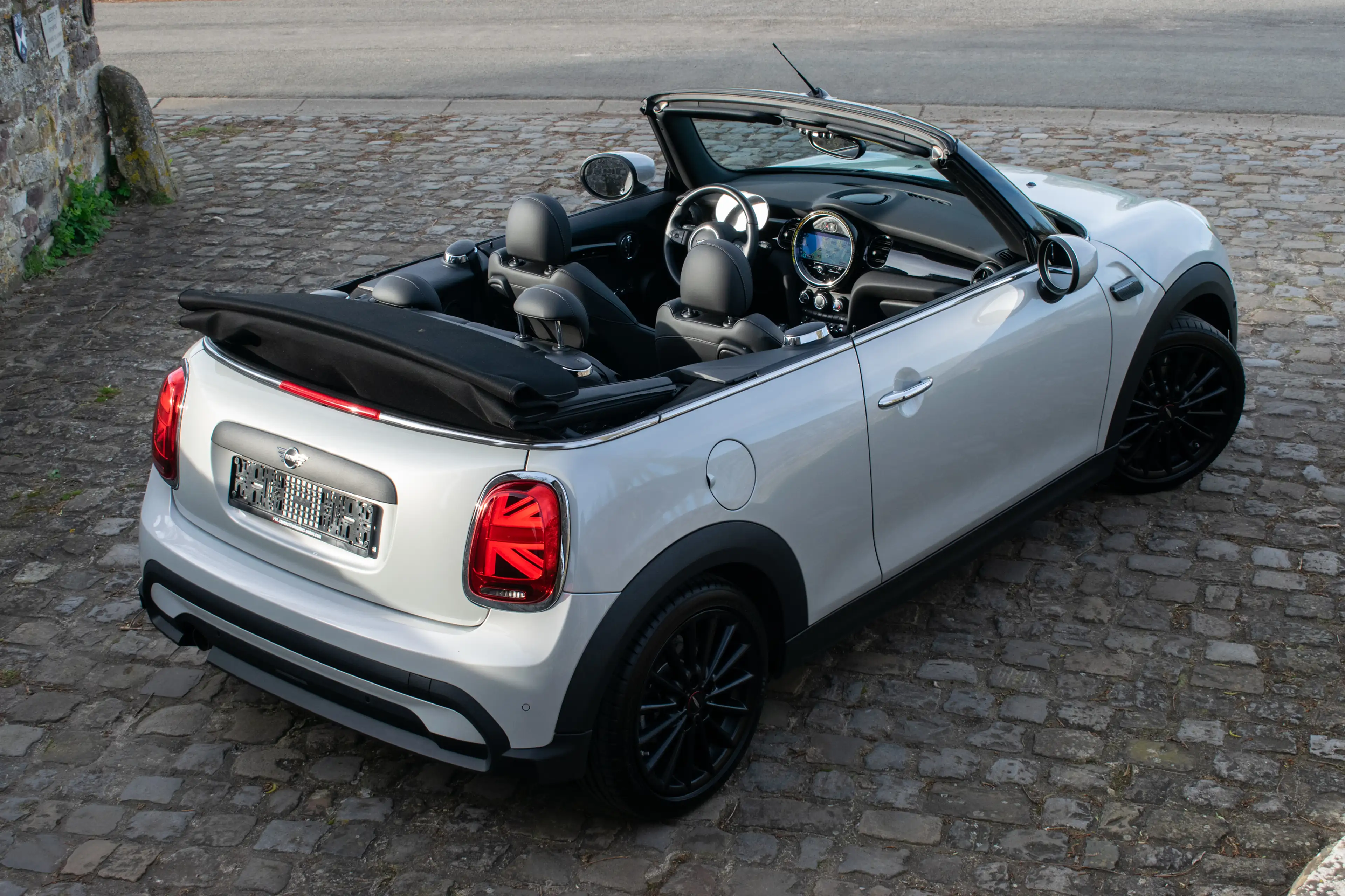 MINI One Cabrio Apple Carplay, Led, ***RESERVE/GERESERVEED*** — photo 10