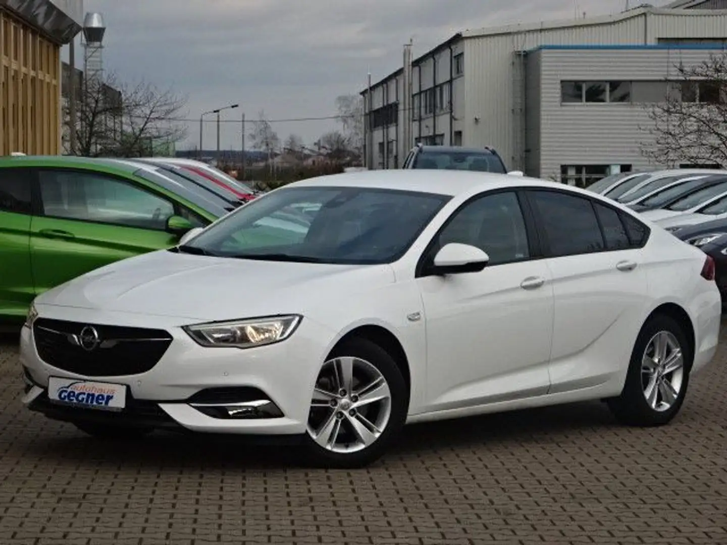 Opel Insignia B Grand Sport 140PS Edition AGR-Sitze Weiß - 2