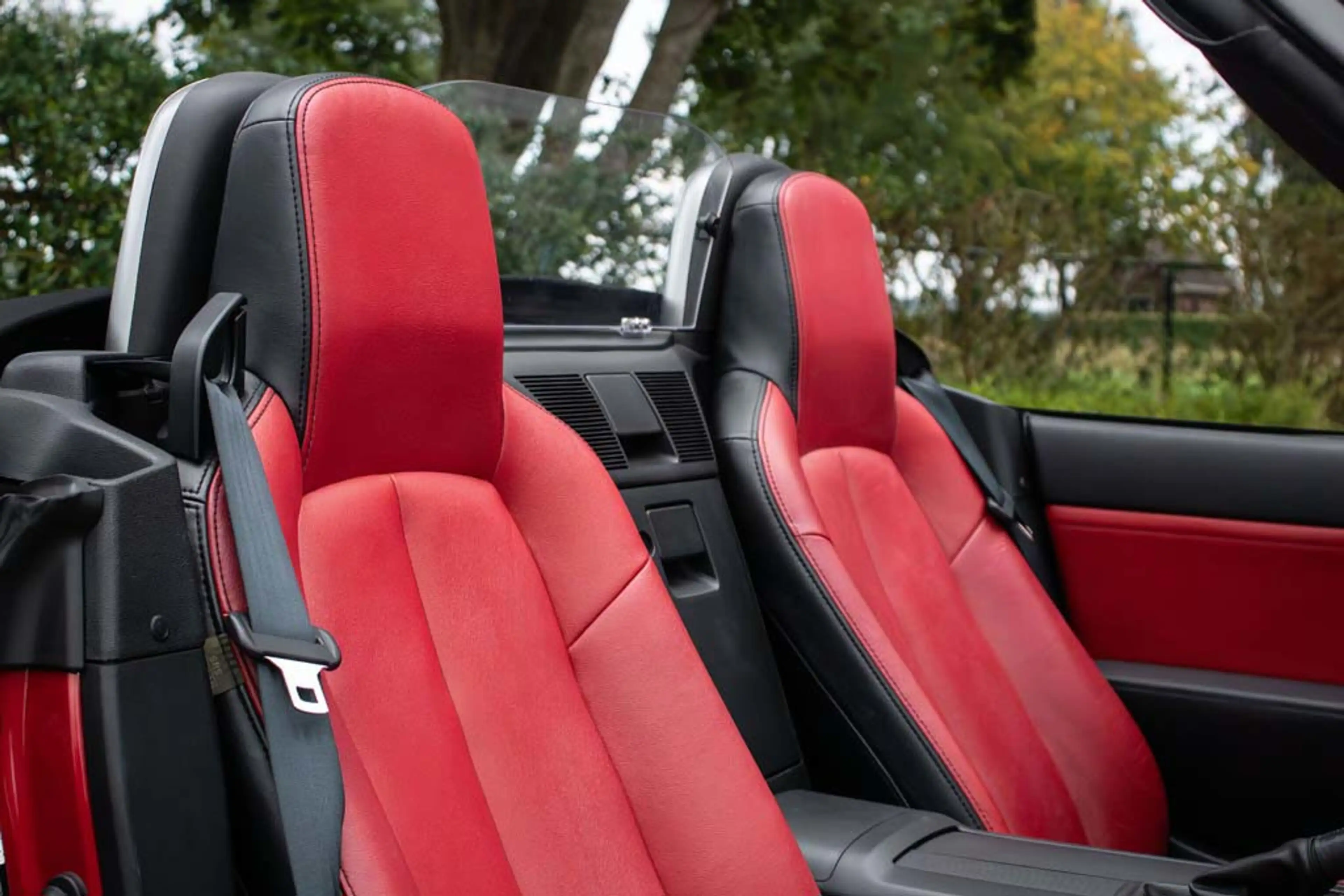 Mazda MX-5 NC 2.0l Velocity Red Mica — photo 6