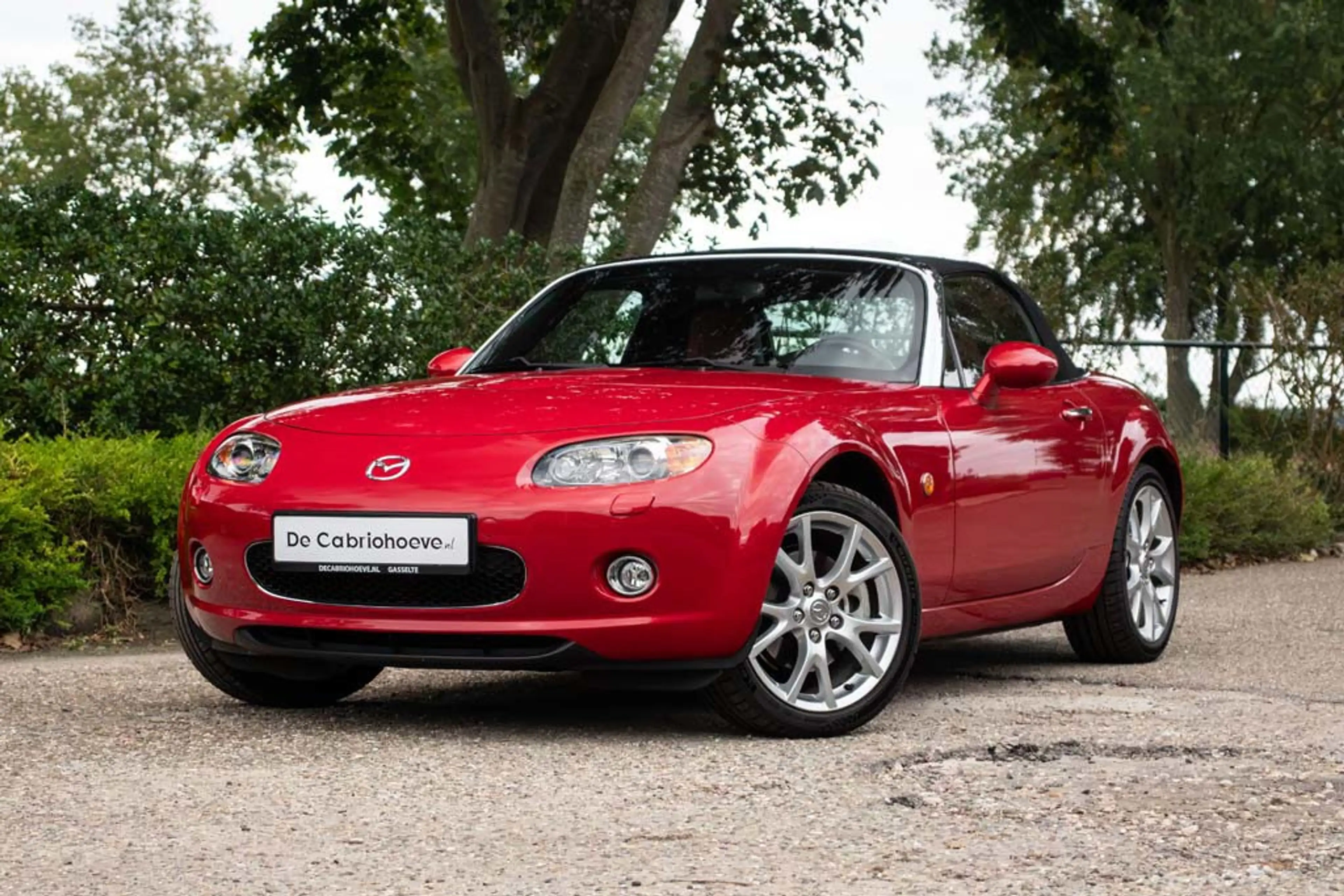 Mazda MX-5 NC 2.0l Velocity Red Mica — photo 12