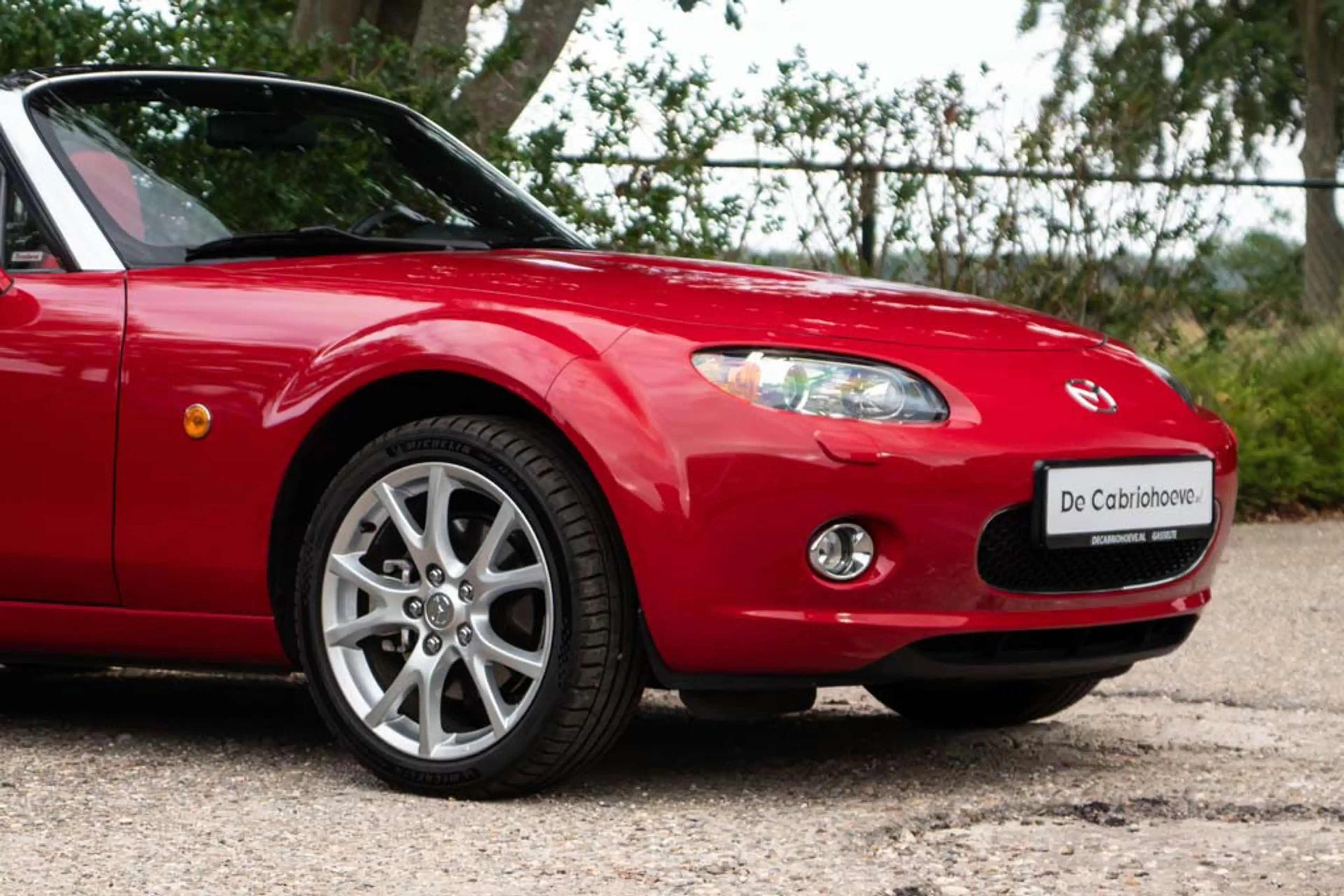 Mazda MX-5 NC 2.0l Velocity Red Mica — photo 11