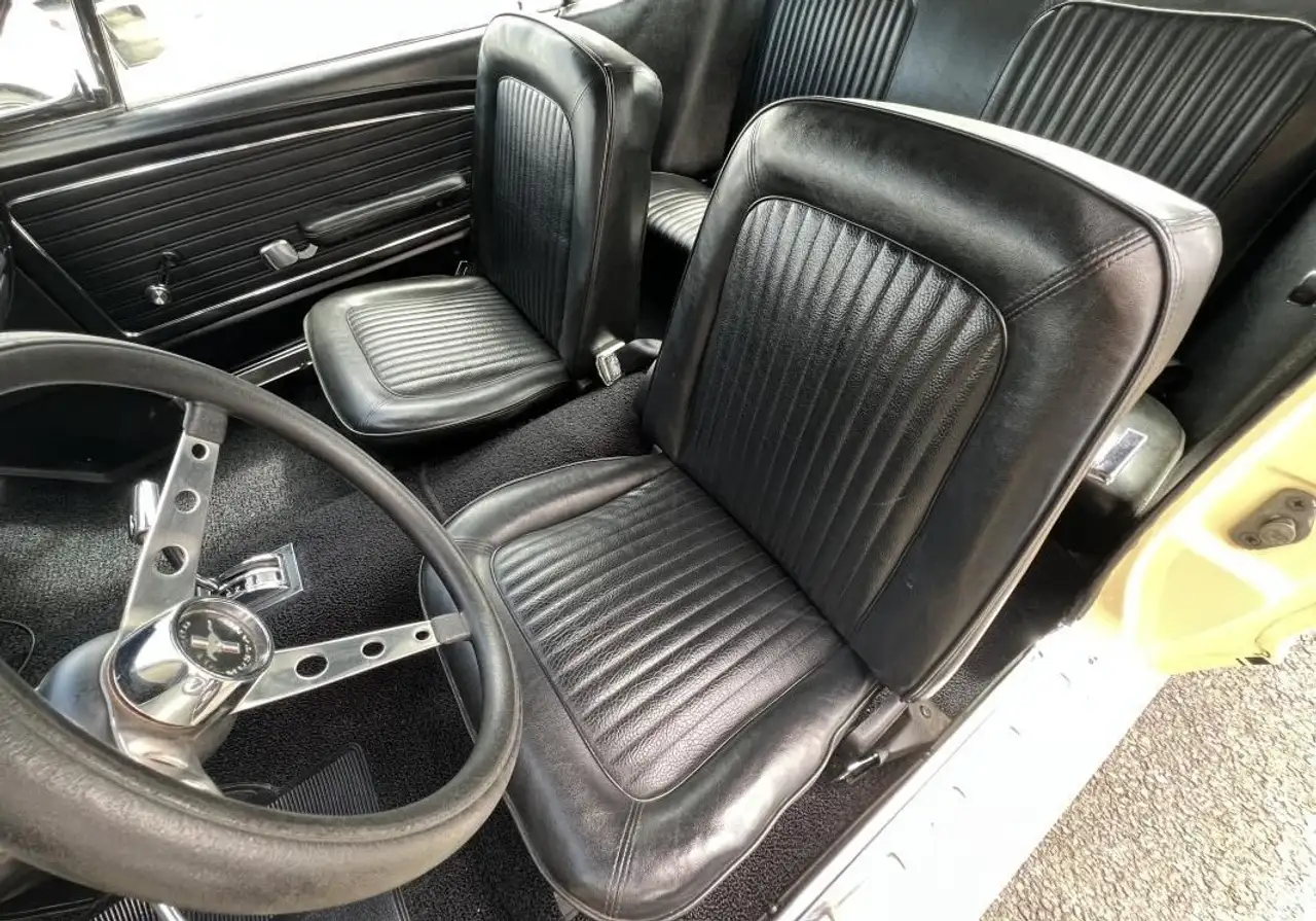 Ford Mustang coupé V8 302ci boite auto, foto 9
