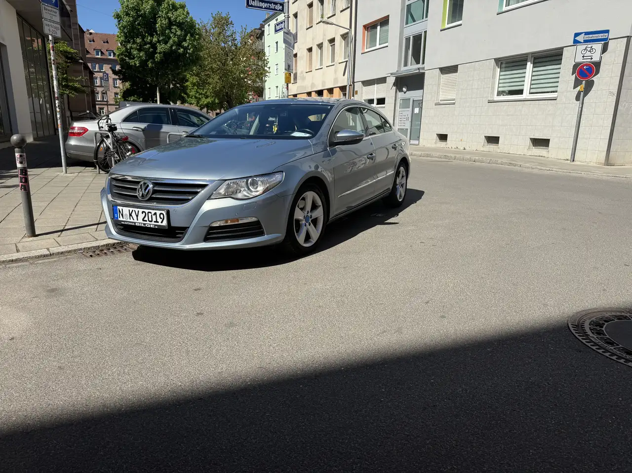 Volkswagen Passat CC 1.8 TSI Exclusive — photo 1 of 4