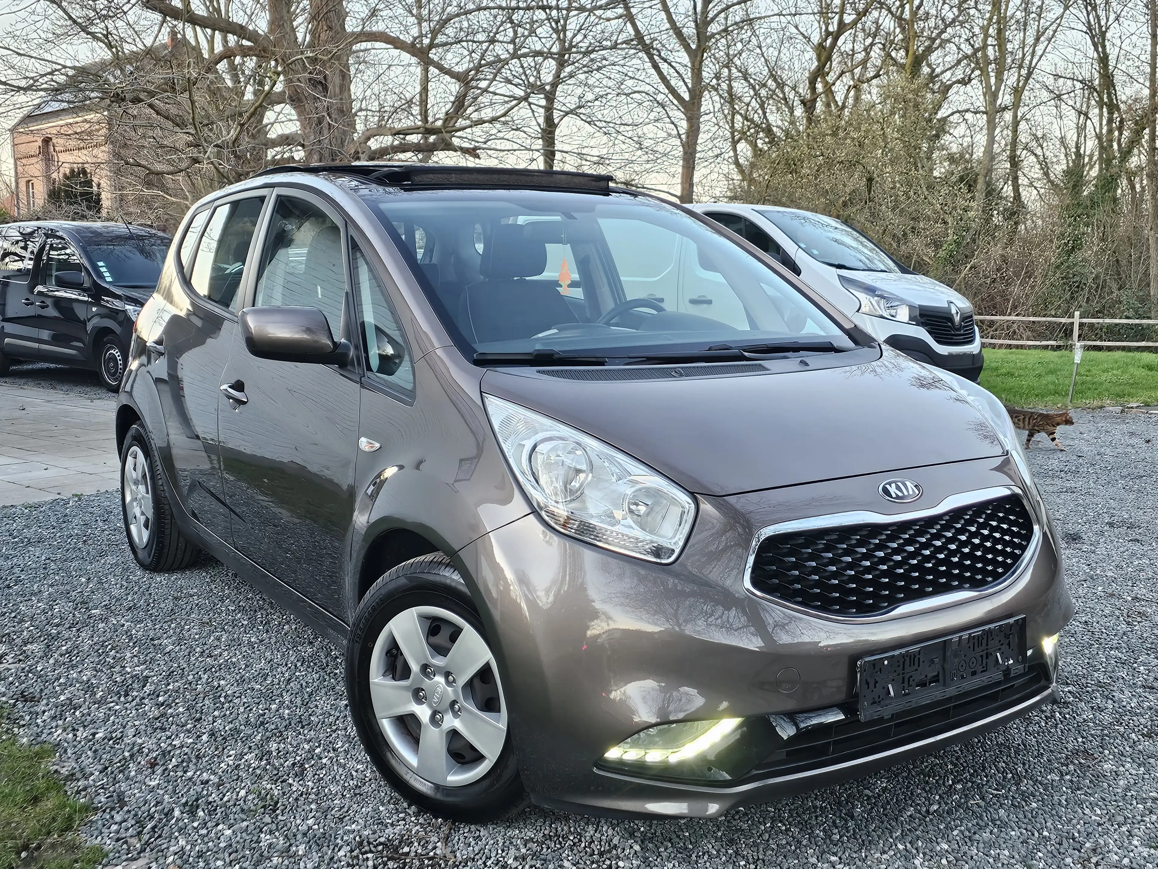 Kia Venga 1.6i * AUTOMAT. * TOIT OUVR.+CAMERA+AIRCO+...