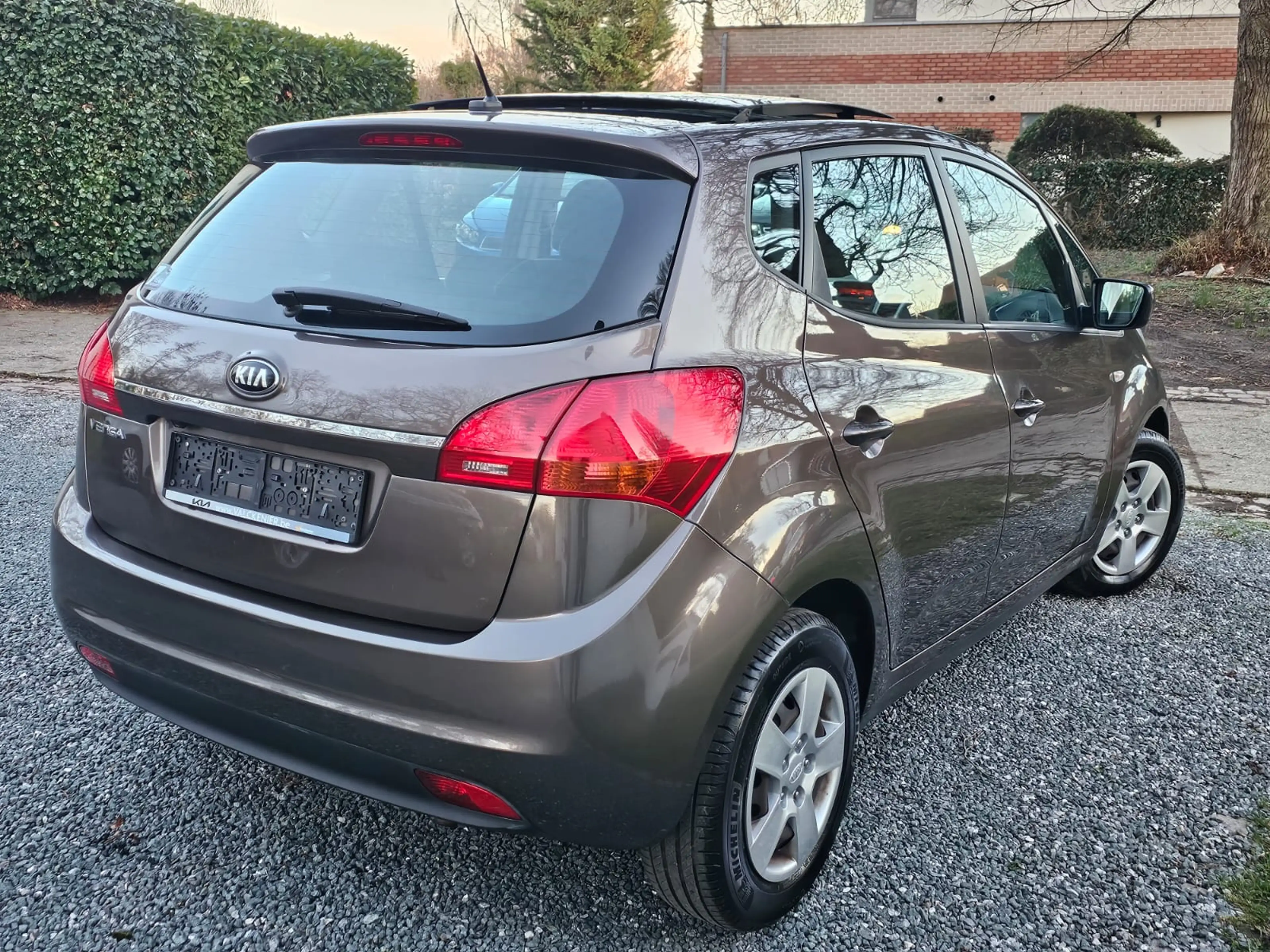 Kia Venga 1.6i * AUTOMAT. * TOIT OUVR.+CAMERA+AIRCO+... — photo 4