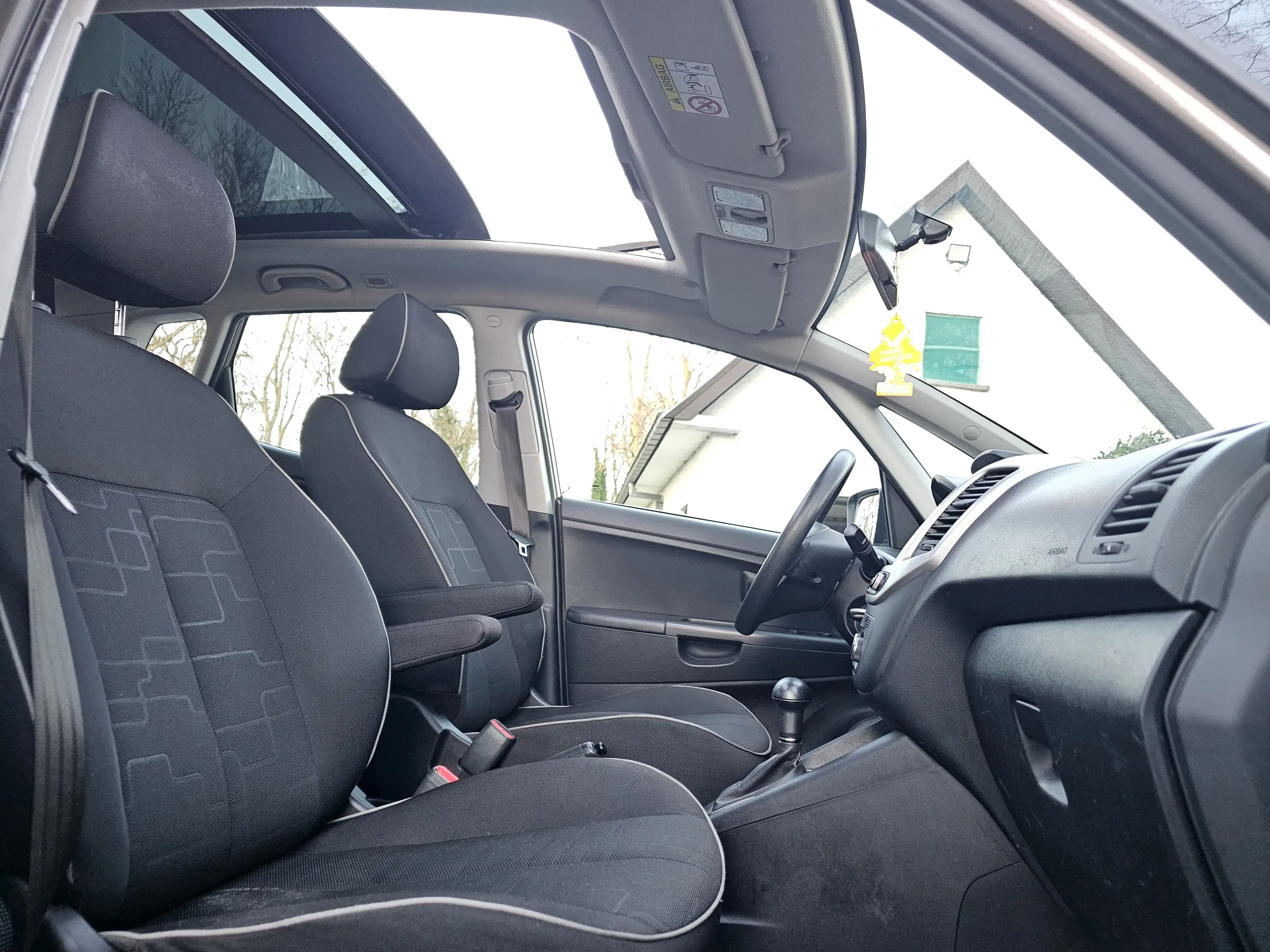 Kia Venga 1.6i * AUTOMAT. * TOIT OUVR.+CAMERA+AIRCO+... — photo 9