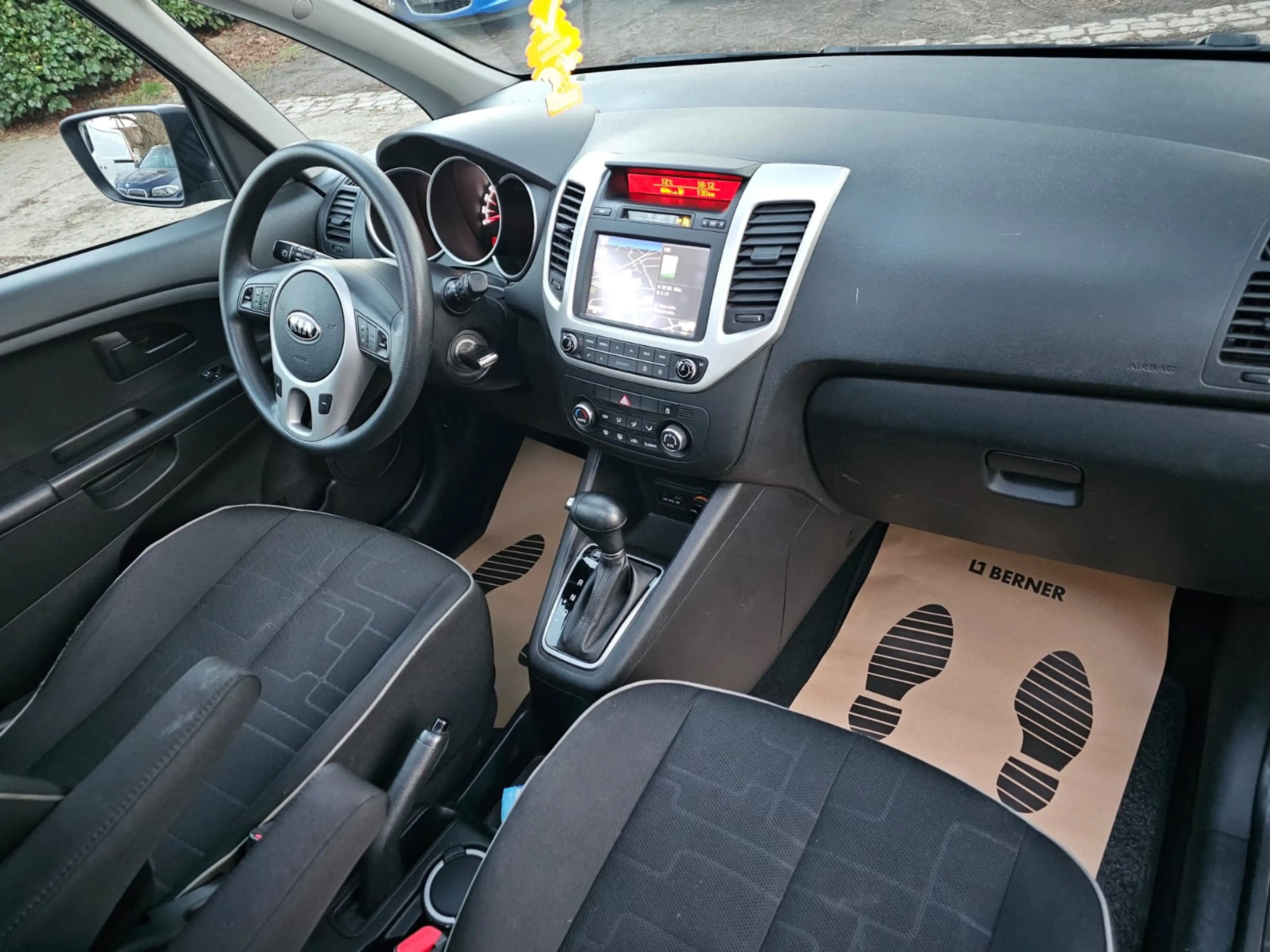 Kia Venga 1.6i * AUTOMAT. * TOIT OUVR.+CAMERA+AIRCO+... — photo 10