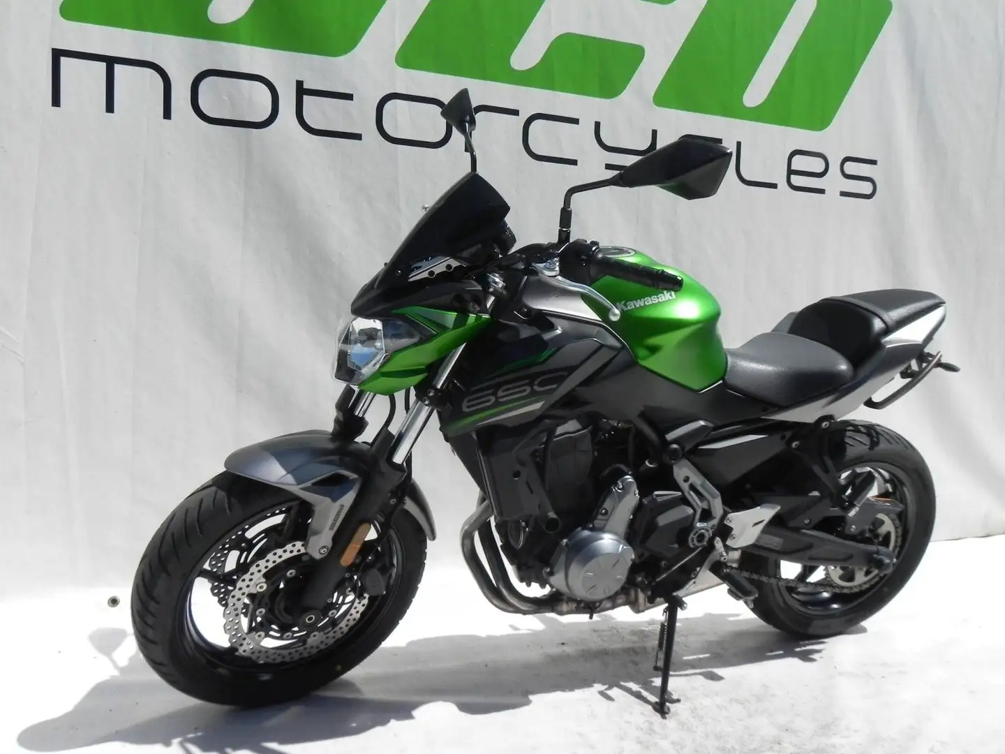 Kawasaki Z 650 ABS Grün - 2